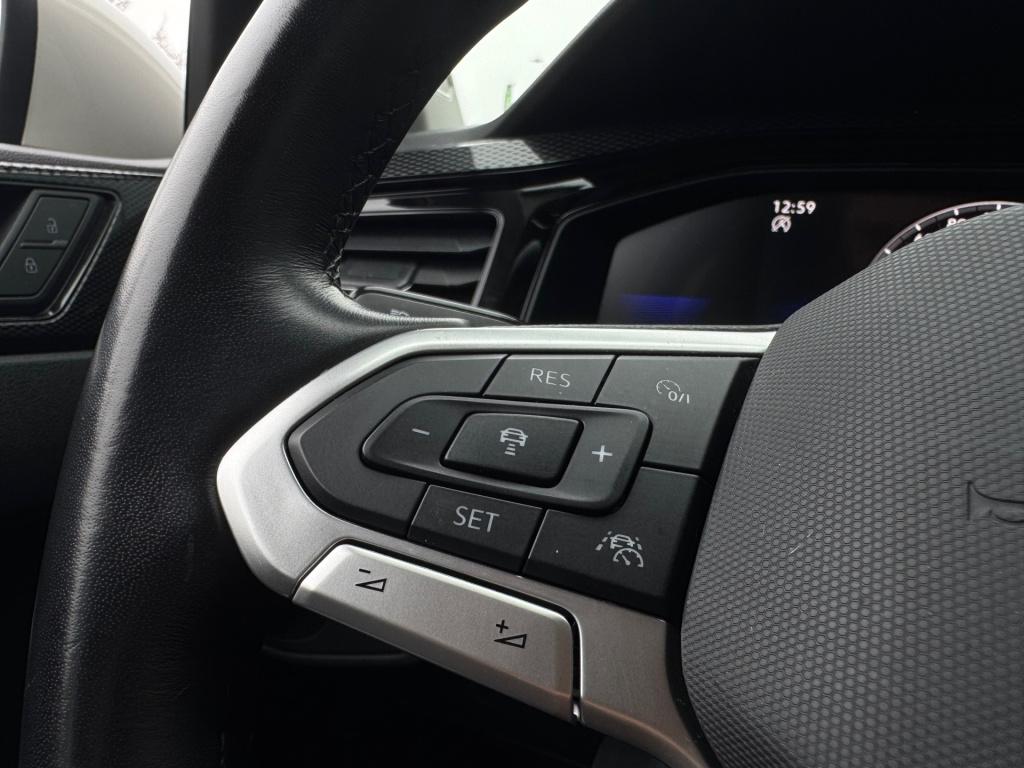 Volkswagen Taigo 1.0 tsi life business * carplay * stoelverwarming * pdc 2x