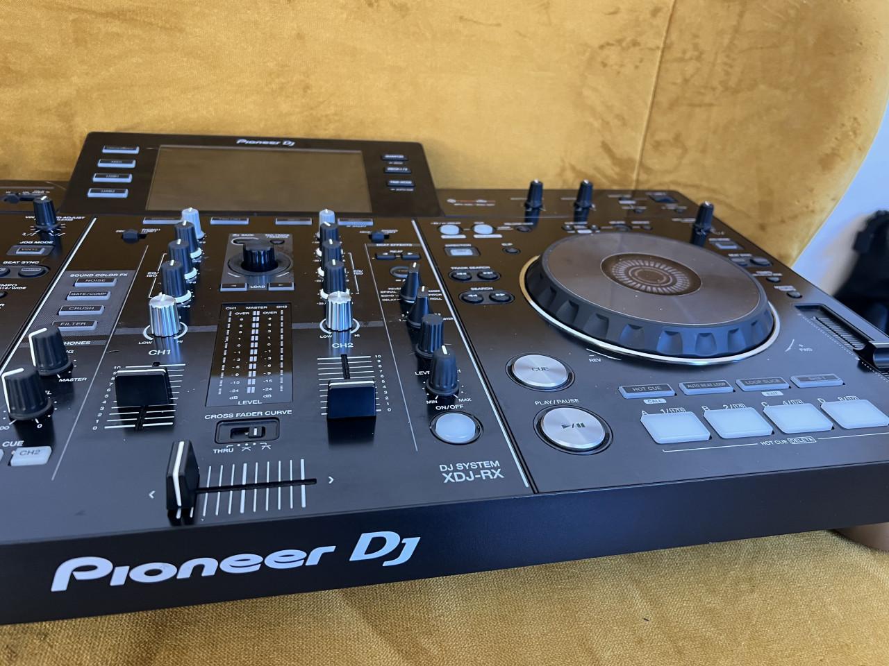 Pioneer XDJ RX - Standalone DJ Controller