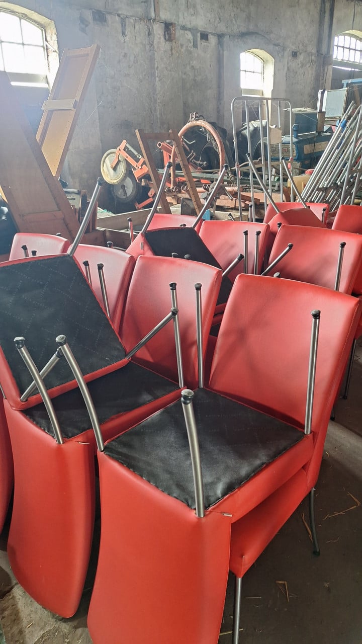 Te koop : 21 x Bert plantagie elements stoelen