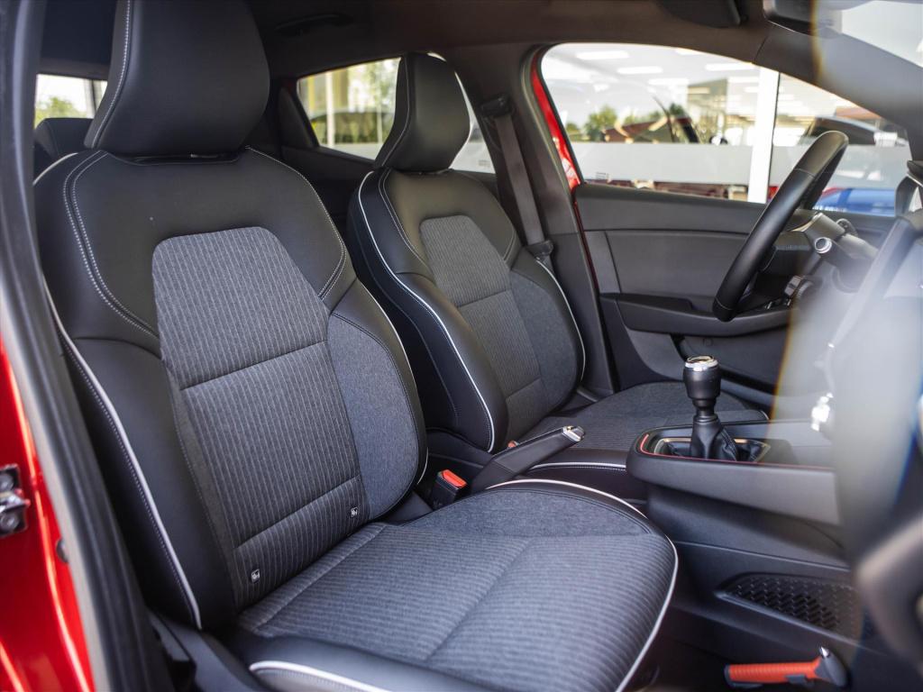 Renault Clio 1.0 tce 100 intens | apple carplay | android auto | cruise & c