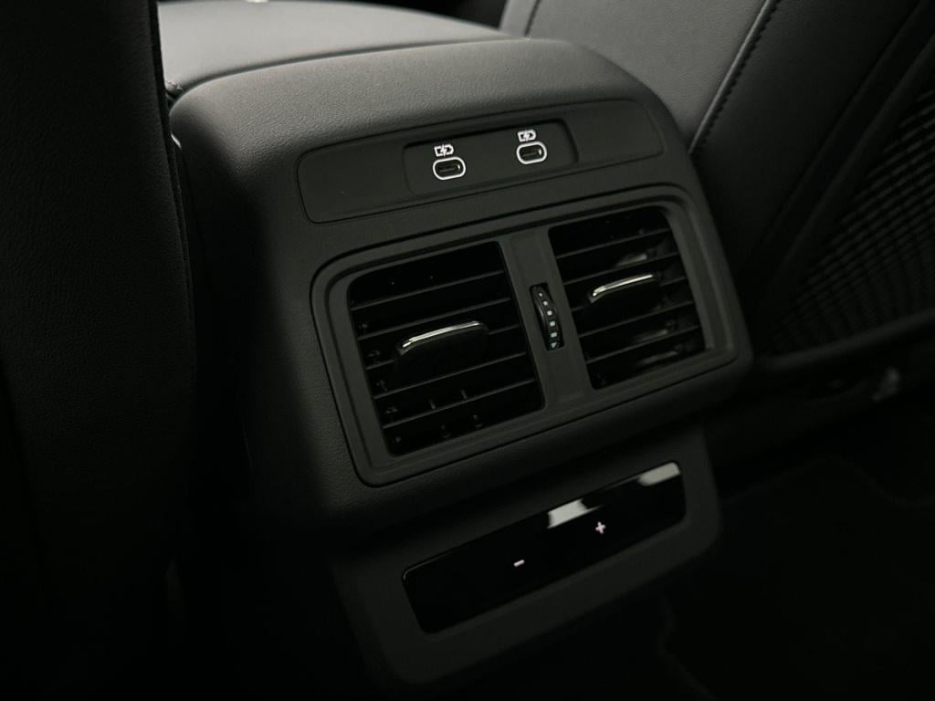 Audi Q5 s edition competition e-hybrid 270 kw / 367 pk suv