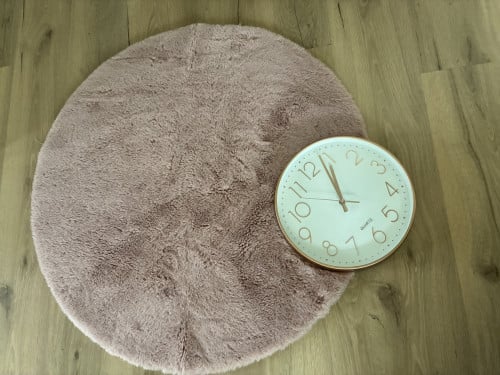Vloerkleed en klok