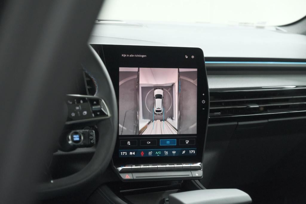 Renault Rafale 1.2 e-tech 4x4 plug-in hybrid 300 atelier alpine | panoramad