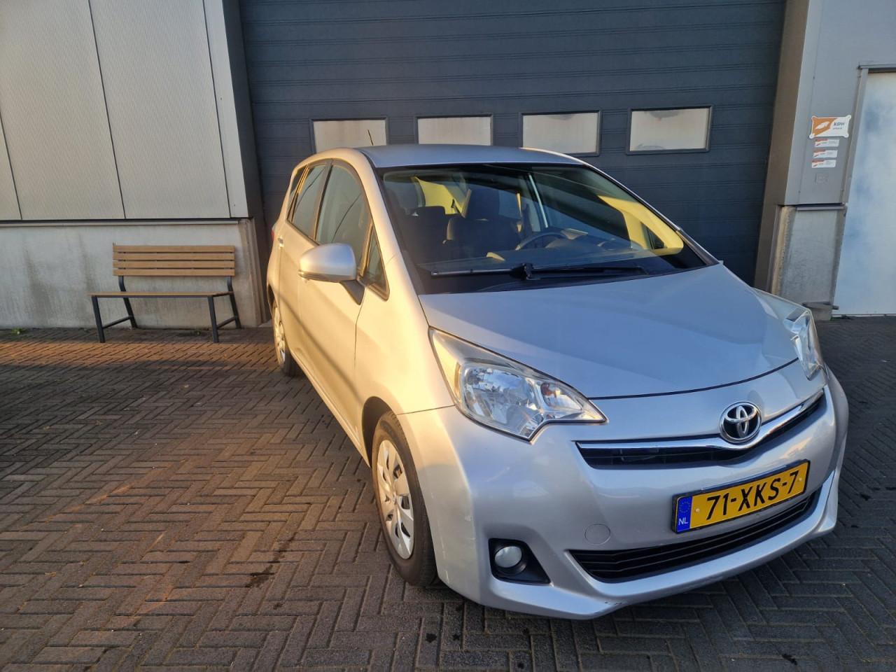 TE KOOP TOYOTA VERSO S 1.3 VVT-I ASPIRATION EURO 5 ZUINIGHEIDSLABEL B