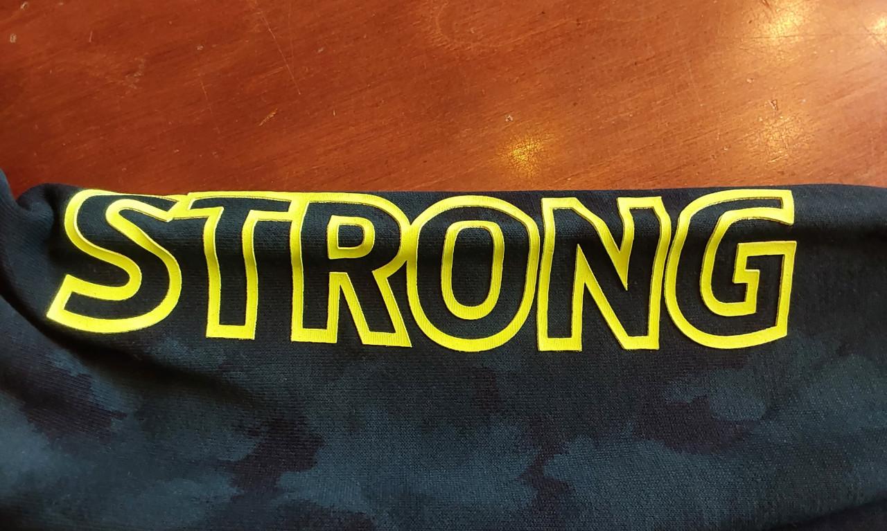 Donkerblauwe sweater met capuchon van het merk s.Oliver in maat 116/122