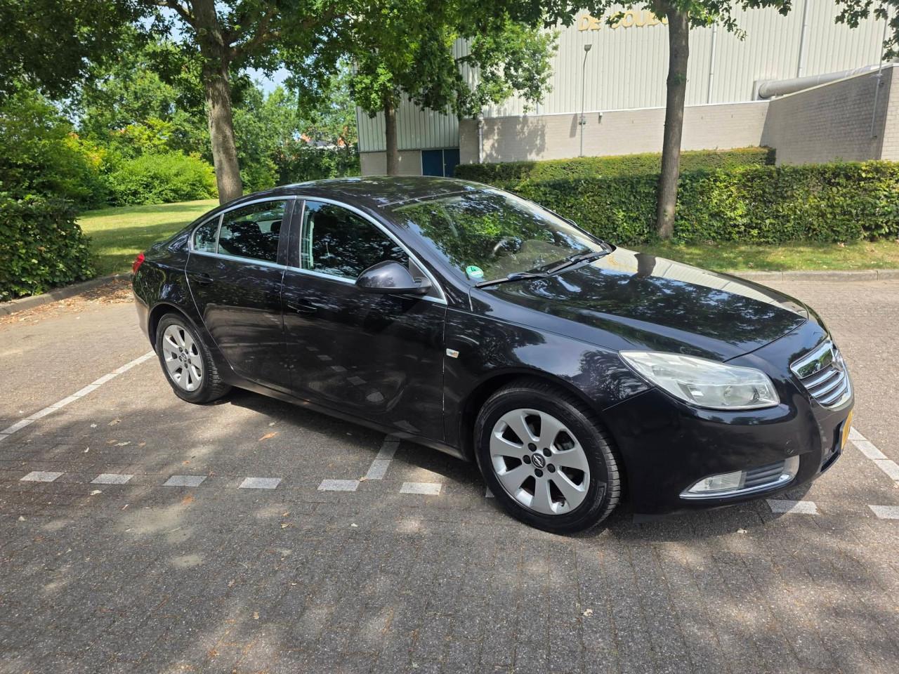 Koopje zeer nette Opel Insignia 1.8i Cosmo