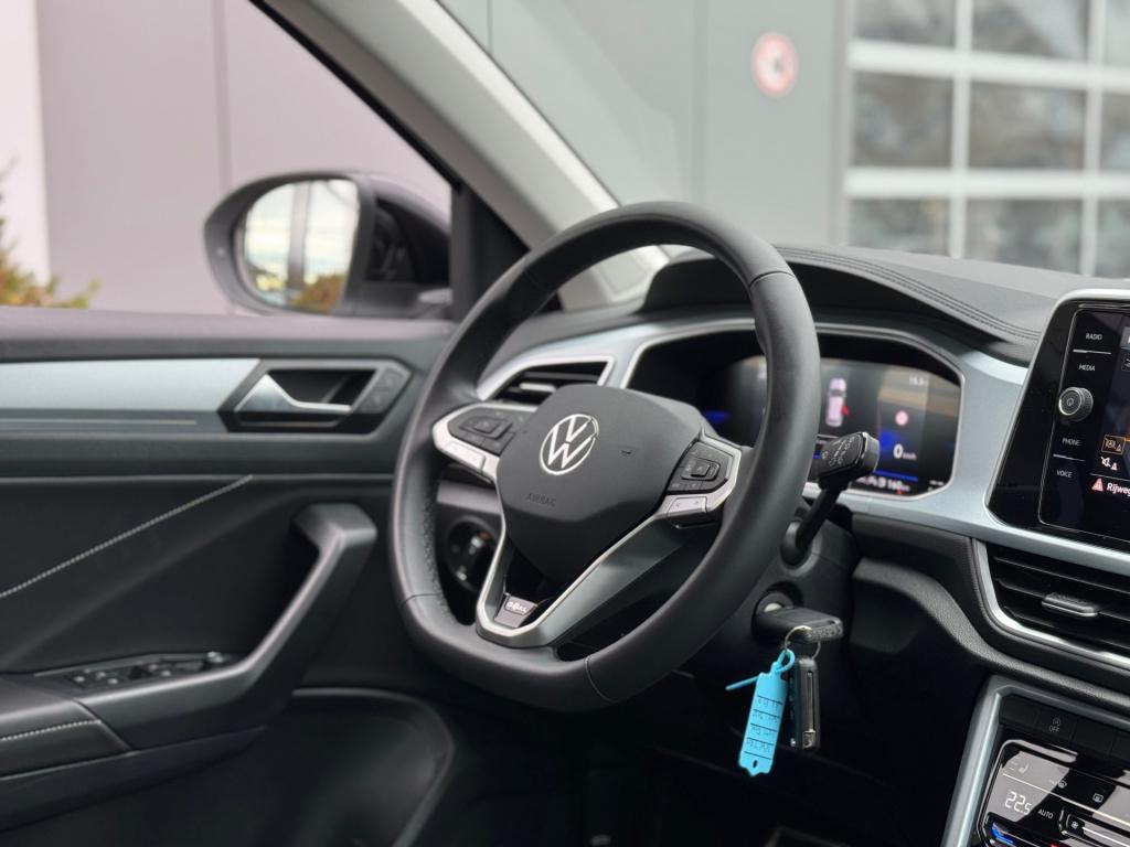 Volkswagen T-roc 1.0 tsi goal edition * stoelverwarming * carplay * camera