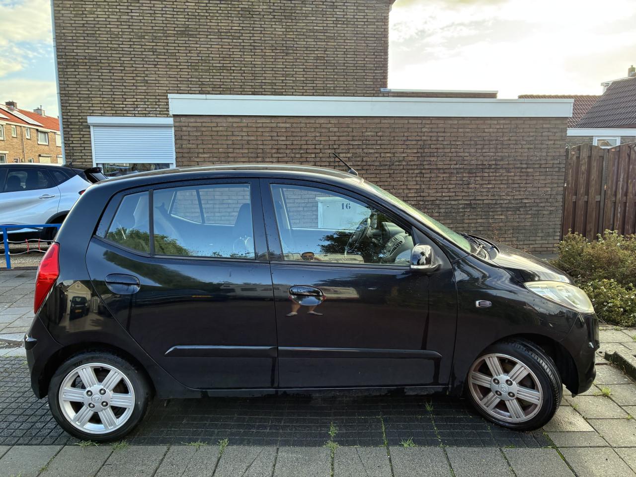 TE KOOP HYUNDAI i10 1.1 - Edition 20