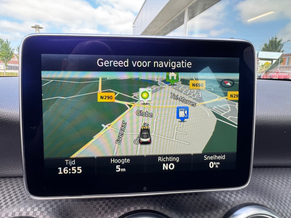 Mercedes-Benz A-Klasse 180 urban , apple-carplay / panorama dak