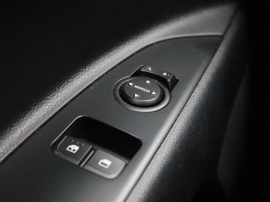 Kia Stonic 1.0 t-gdi mhev dynamicline | lmv | navigatie | parkeer sensoren 