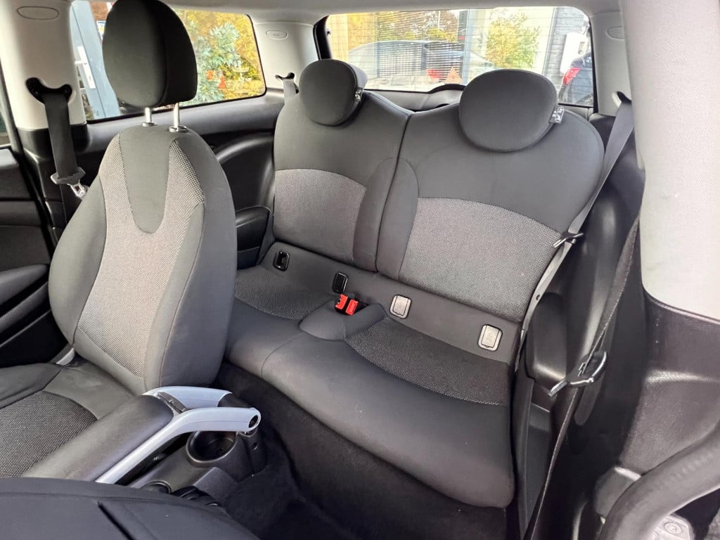 Mini One 1.4 anniversary business