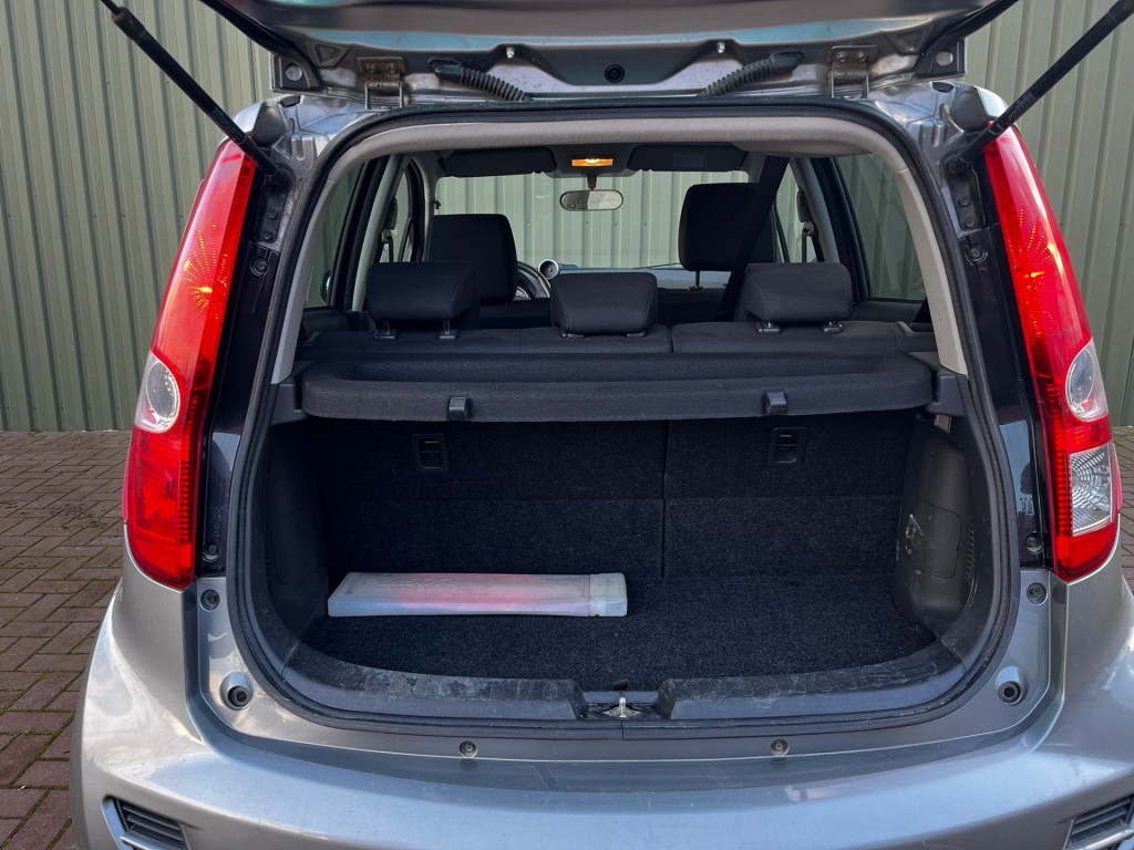 Suzuki Splash 1.0 vvt exclusive easss