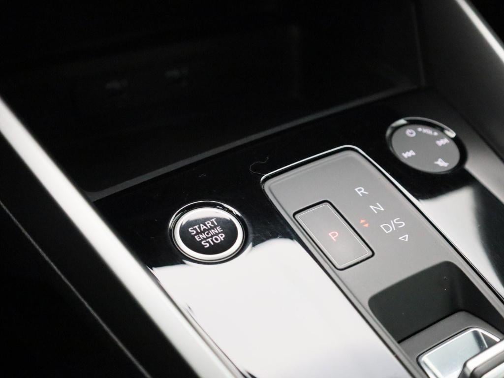 Audi A3 sportback 30 tfsi business edition | automaat | navigatie | vitrual