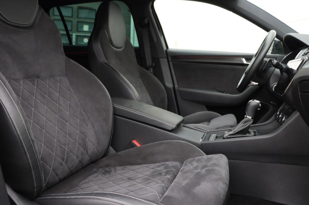 Skoda Superb combi 1.4 tsi iv sportline business 218pk dsg6