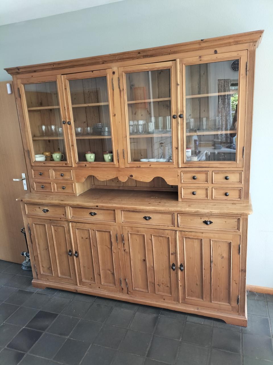 Mooie oud-grenen buffetkast