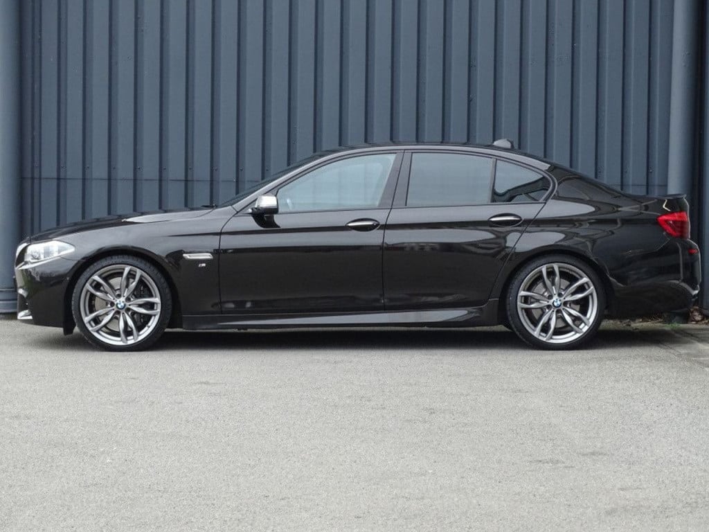 BMW 5 Serie m550xd b&o | hud | aapt. led | pano | 20"