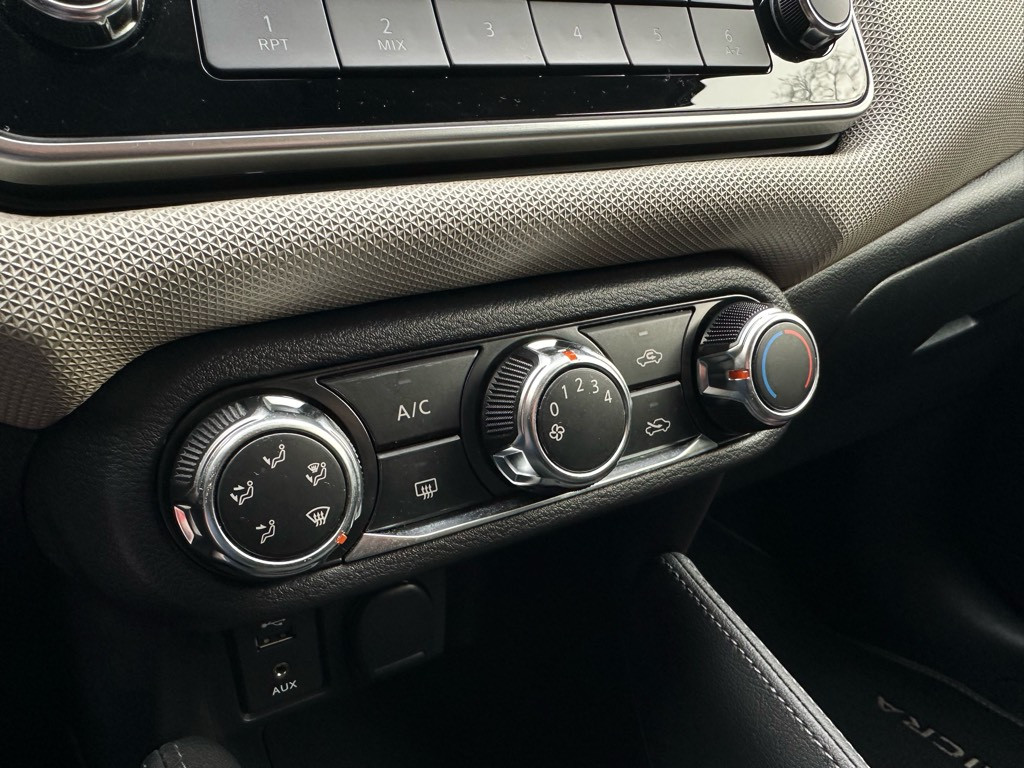 Nissan Micra 1.0l visia // black edition //23.000km! //