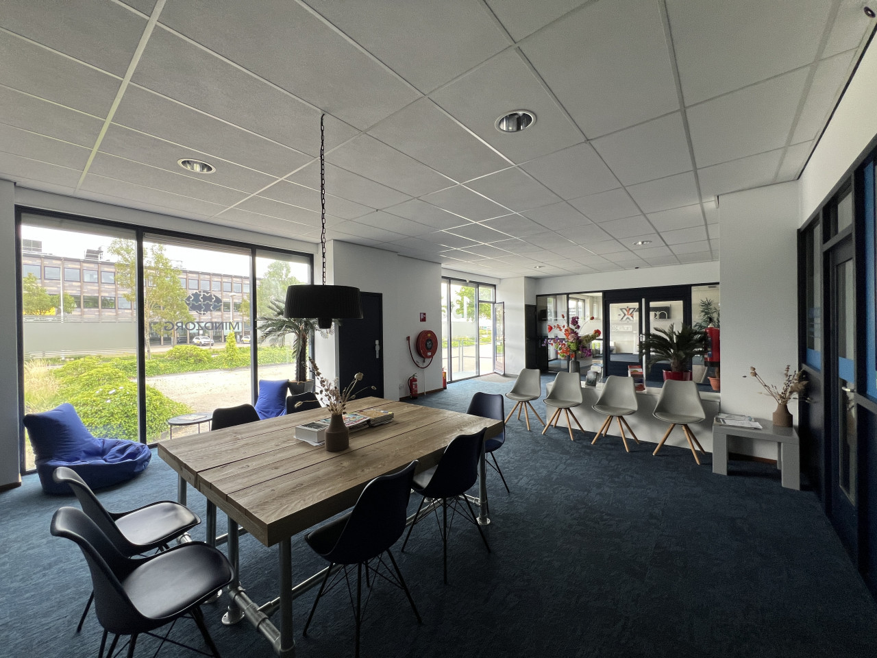 Te huur. geschakelde kantoorruimtes totaal 90m2