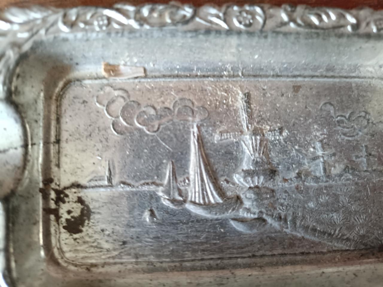 Kleine oude asbakjes