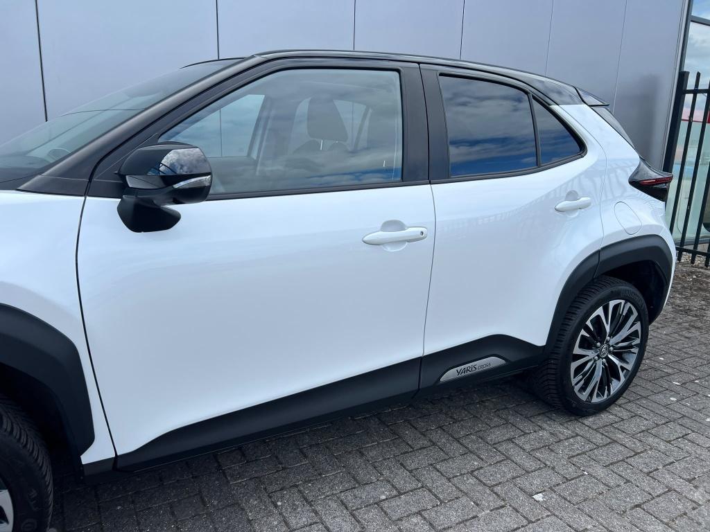 Toyota Yaris Cross 1.5 hybrid executive | 360 camera | elec. klep | stuurve
