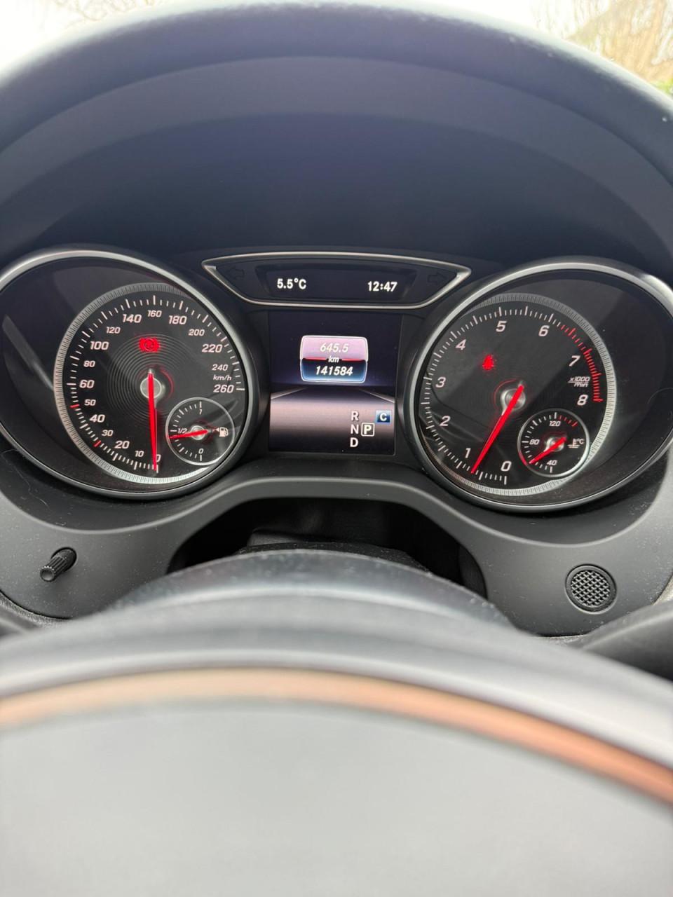 Mercedes-Benz CLA 180 Automaat Shooting Brake - 180 Business Solution AMG