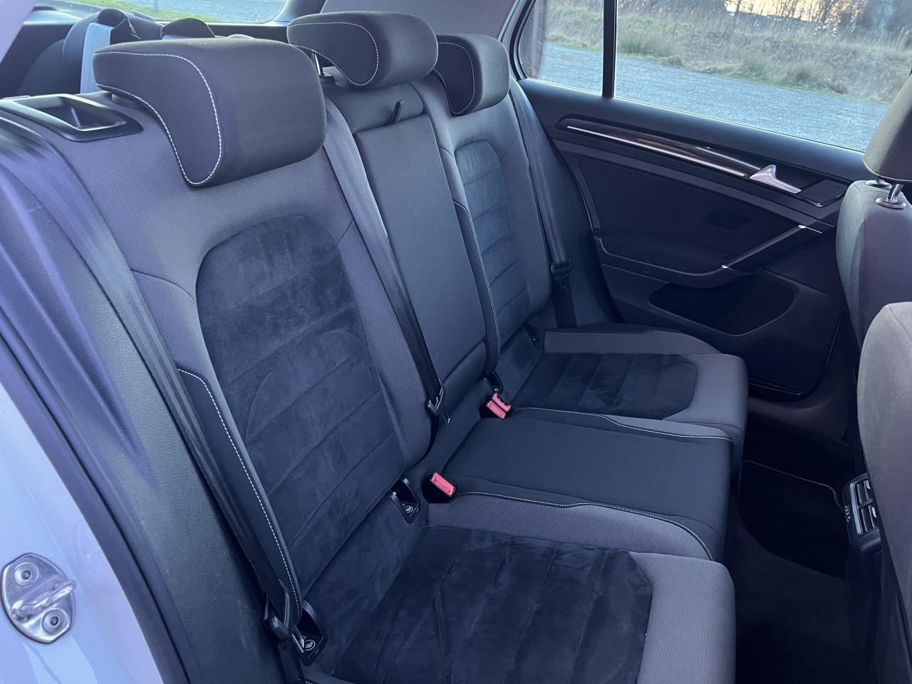 Volkswagen Golf 1.2 TSI HIGHLINE | PANO | NL-auto | Dealeronderhouden