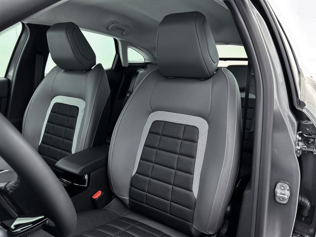 Citroen C4 hybrid 145pk automaat business | rijklaar | stoelverwarming | na