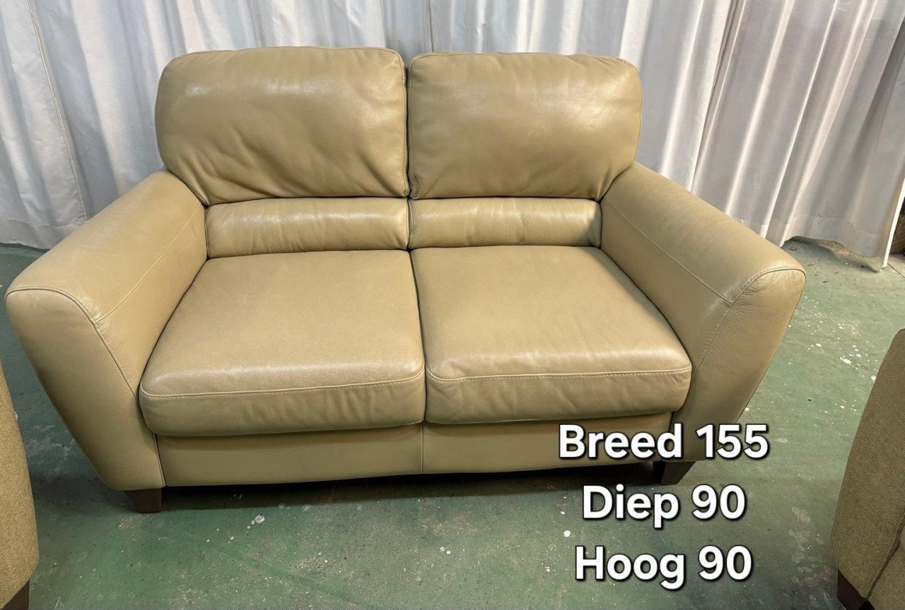 Nette Bank met 2 fauteuils