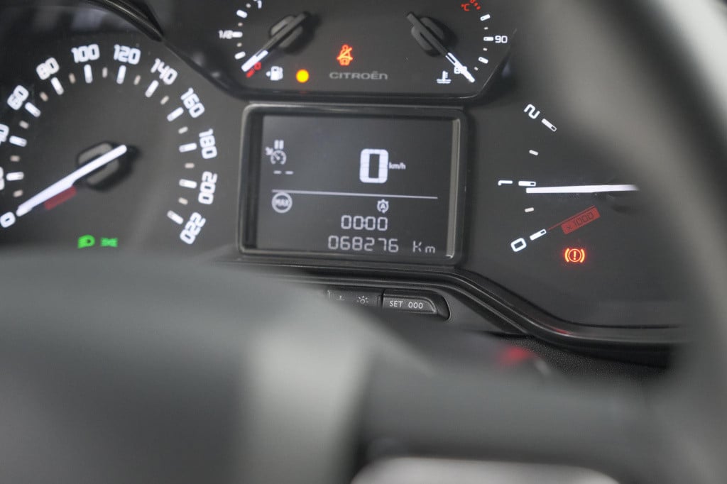 Citroen C3 puretech 82 feel edition | parkeersensoren | apple carplay | sto