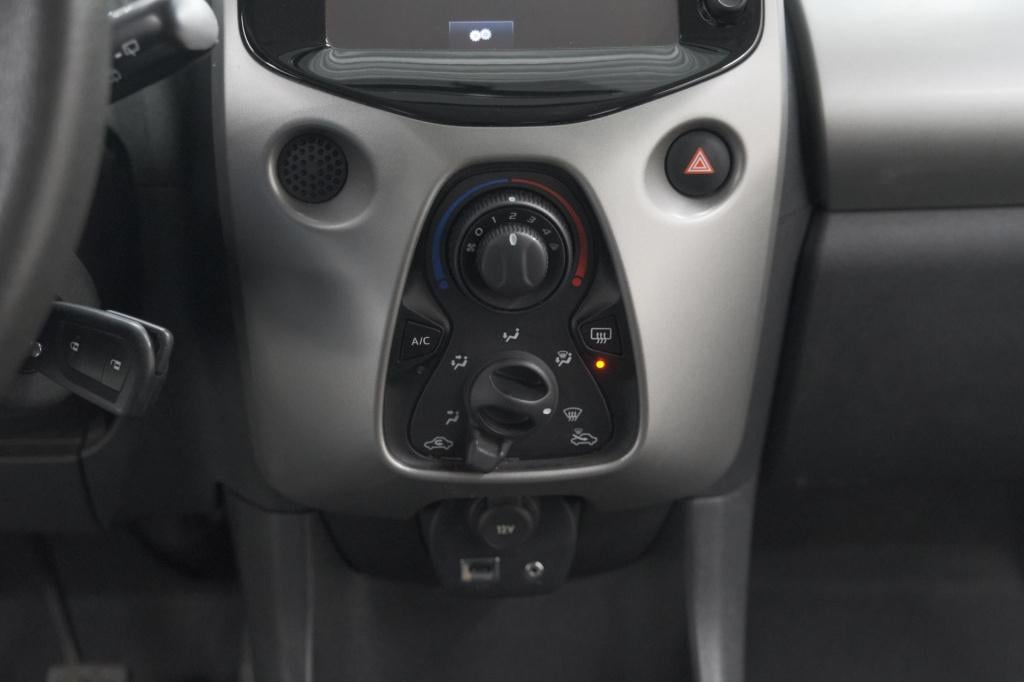 Citroen C1 1.0 e-vti airscape feel | elektrisch vouwdak | bluetooth | airco