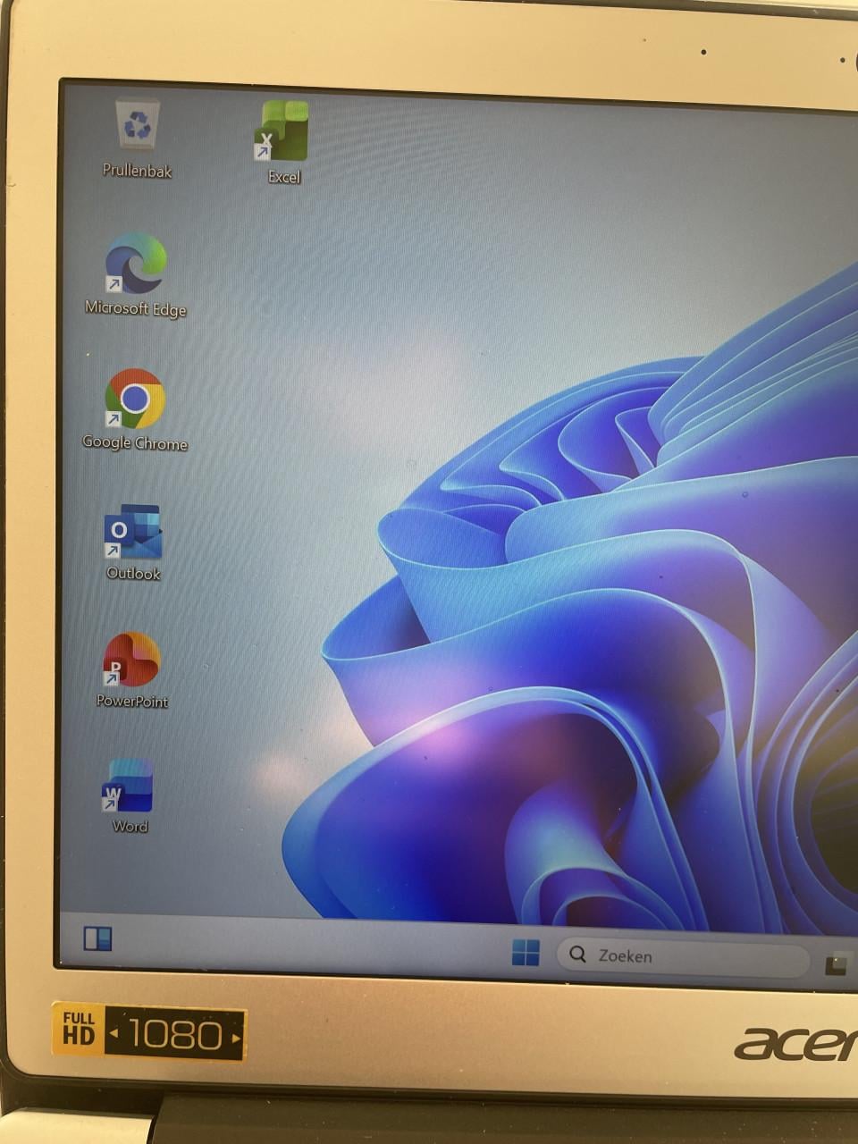 Acer 13 inch laptop - Zakelijk of voor studie