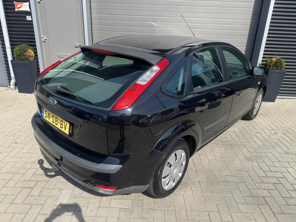 Ford Focus 1.6-16v champion/129.409 nap/apk vol jaar/airco/trekhaak