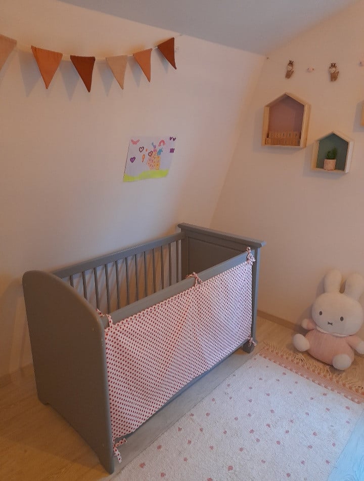 Complete babykamer, massief hout