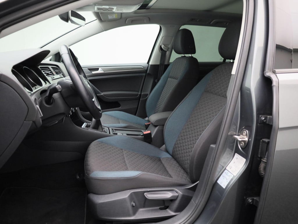Volkswagen Golf variant 1.0 tsi comfortline | iq-drive | lmv | navigatie | 