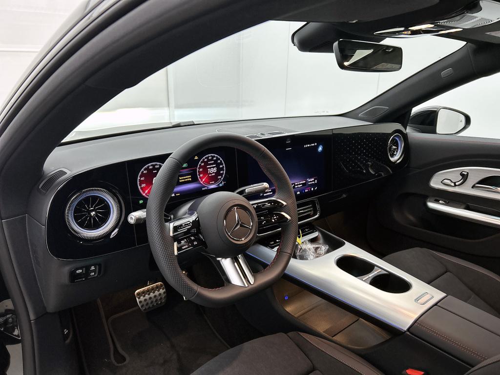 Mercedes-Benz Cla 250+ launch edition 85 kwh | trekhaak | nightpakket | war