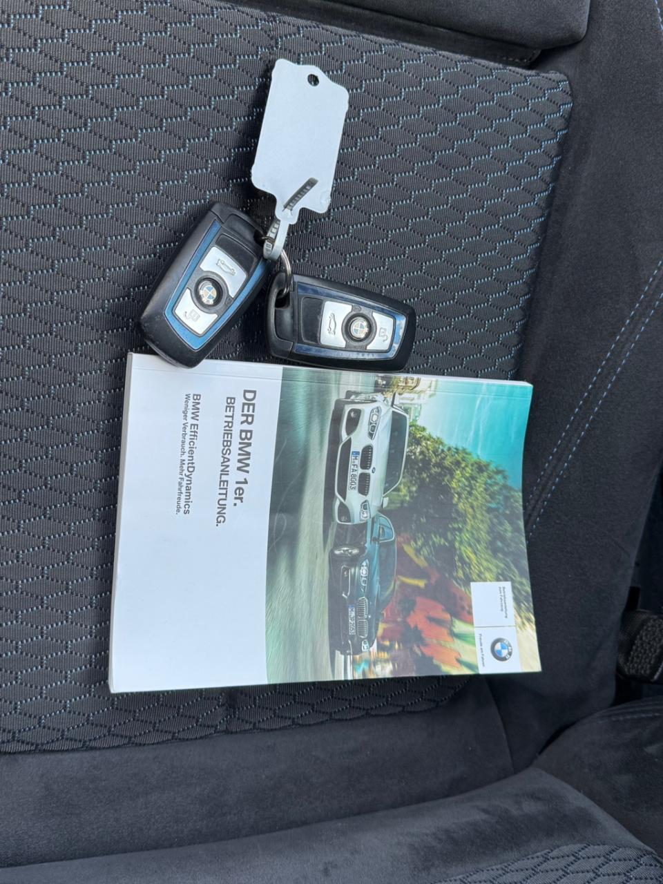 BMW 1 Serie 118i edition m sport shadow high executive