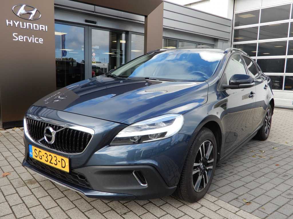 Volvo V40 cross country 1.5 t3 nordic+ | nl auto | lage km stand | dealer o