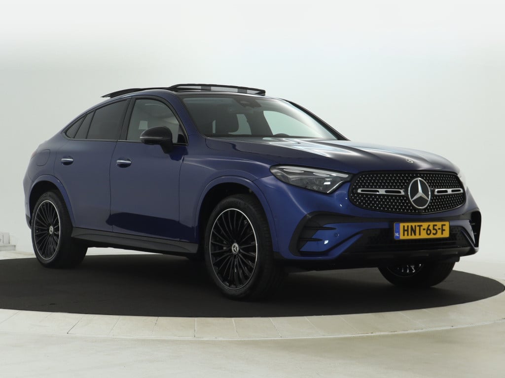 Mercedes-Benz Glc coupé 300 e 4matic amg plug-in hybride | trekhaak |  pano