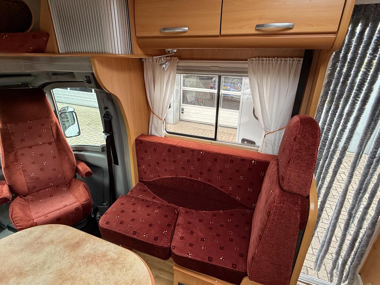 Pilote P 675 XFP Camper