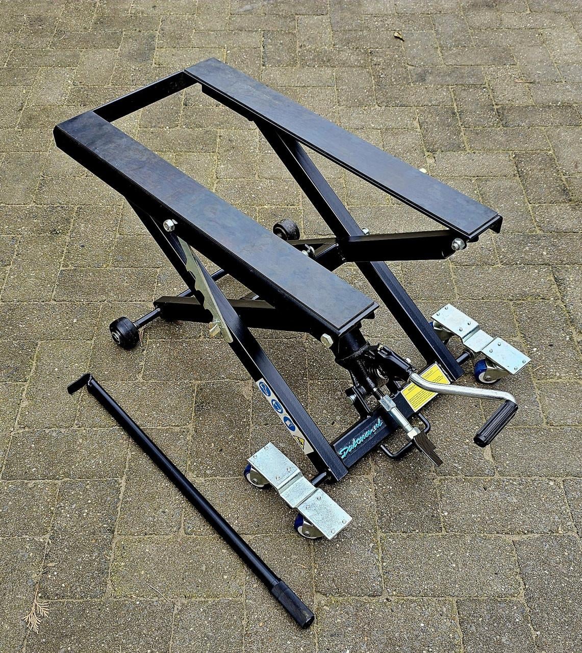 Motorlift tot 500 kg o.a. voor Harley Davidson etc. Nieuwstaat!!