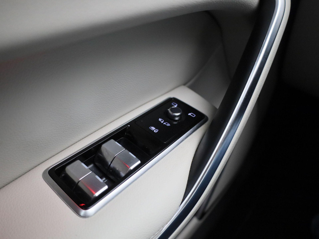 Jaguar F-pace 2.0 p400e phev r-dynamic s | automaat | navigatie | apple car
