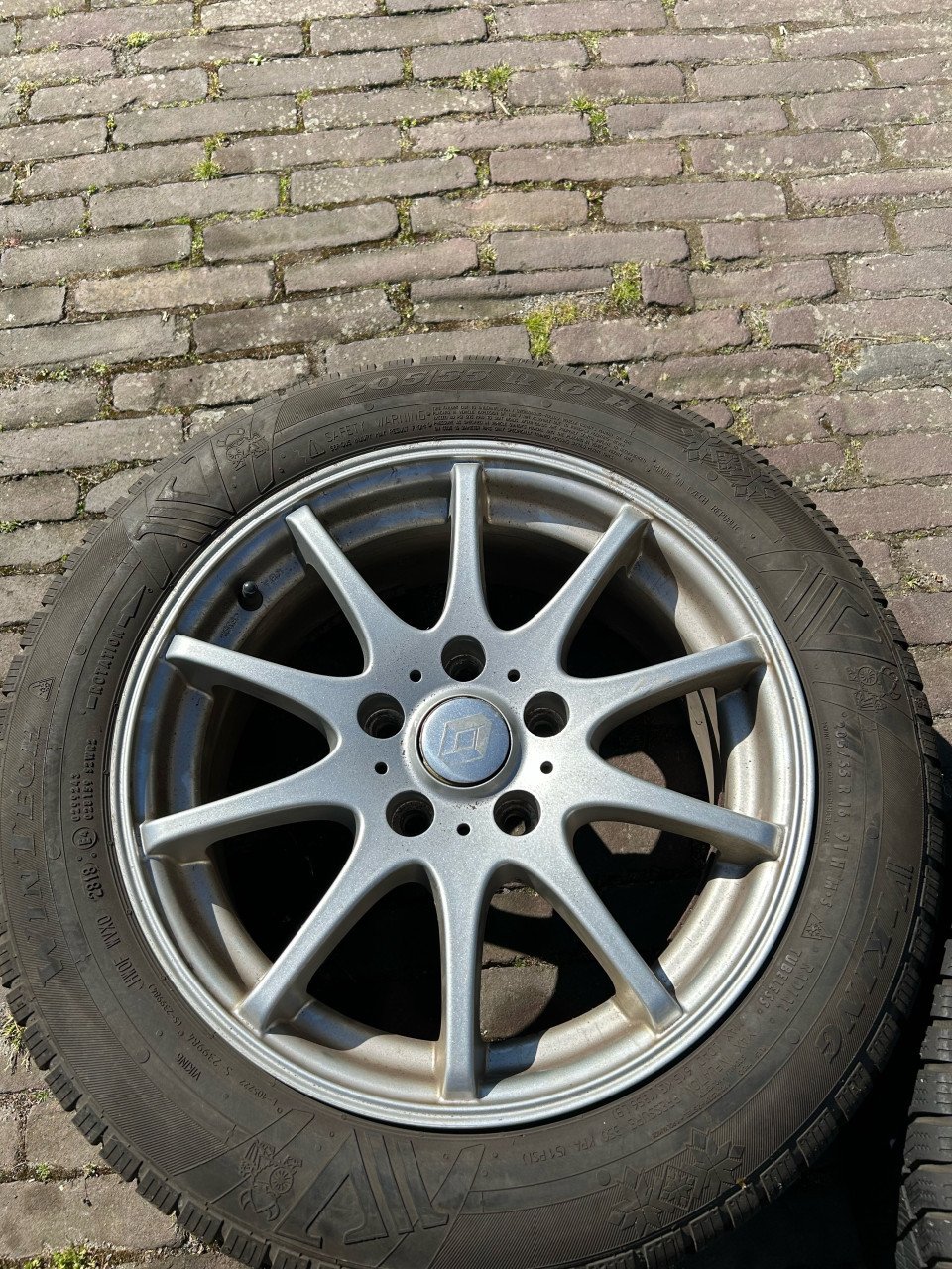 16 inch velgen met goede banden 5x114.3