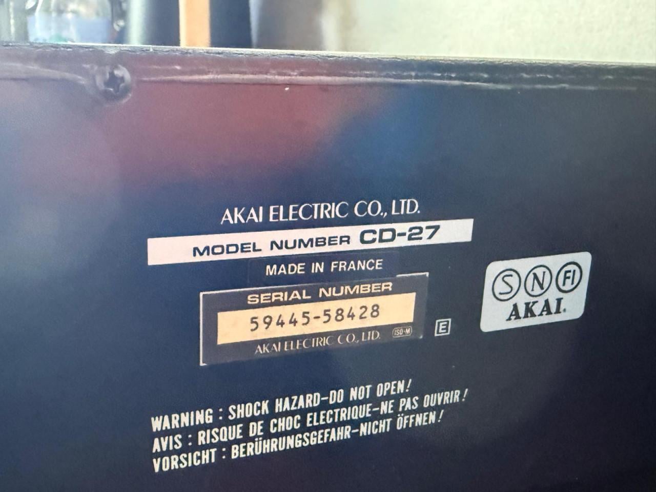 CD Player Akai CD-27