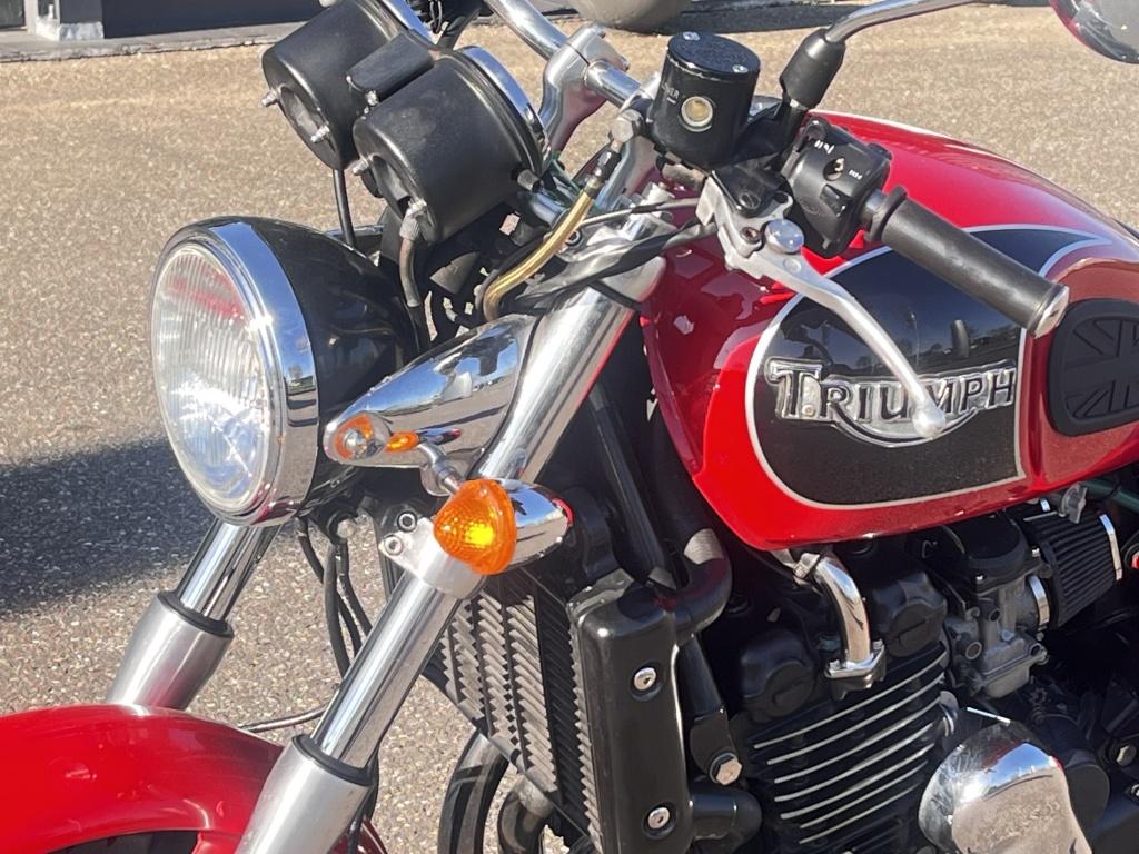 Triumph Thunderbird chopper sport