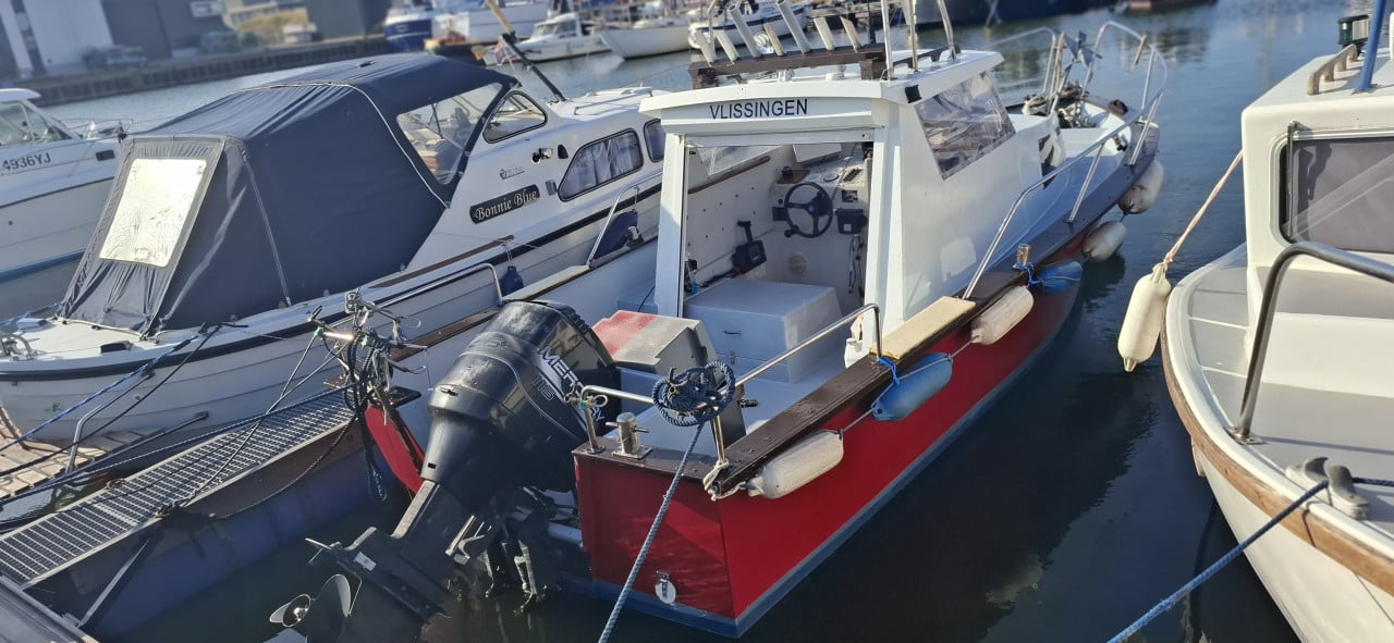Te koop Visboot