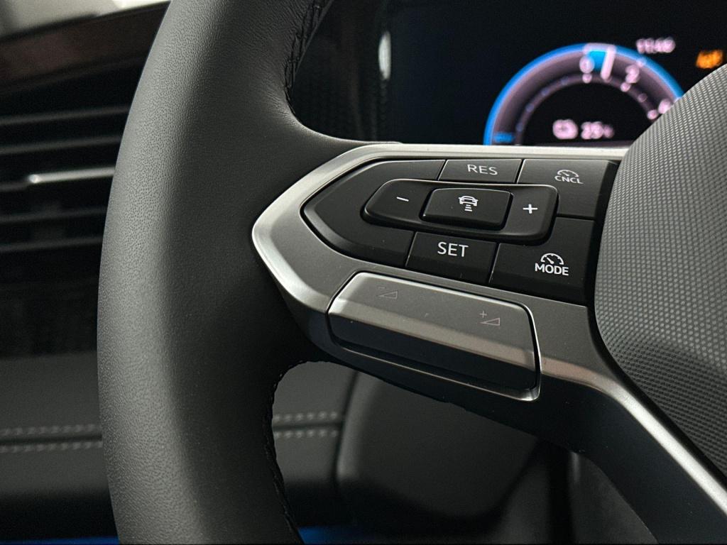 Volkswagen Tiguan limited edition 204 pk plug in hybride voordeel van € 3.5