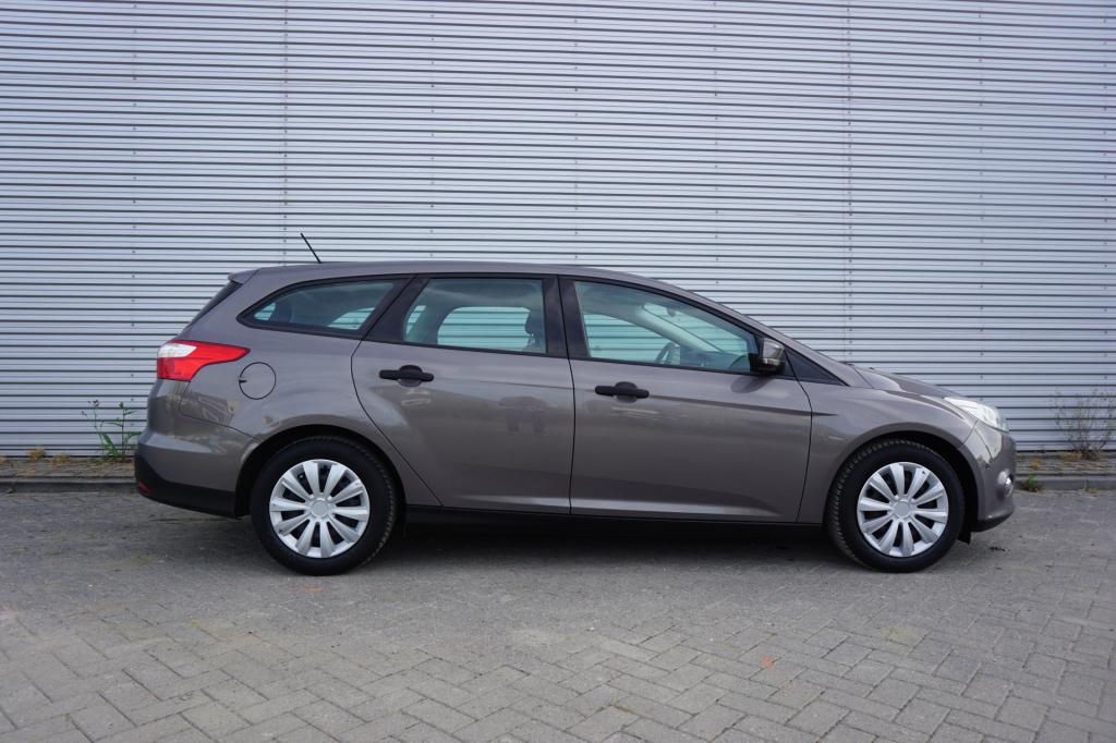 Ford Focus wagon 1.0 ecoboost edition airco / navi / cruise / carplay / ele