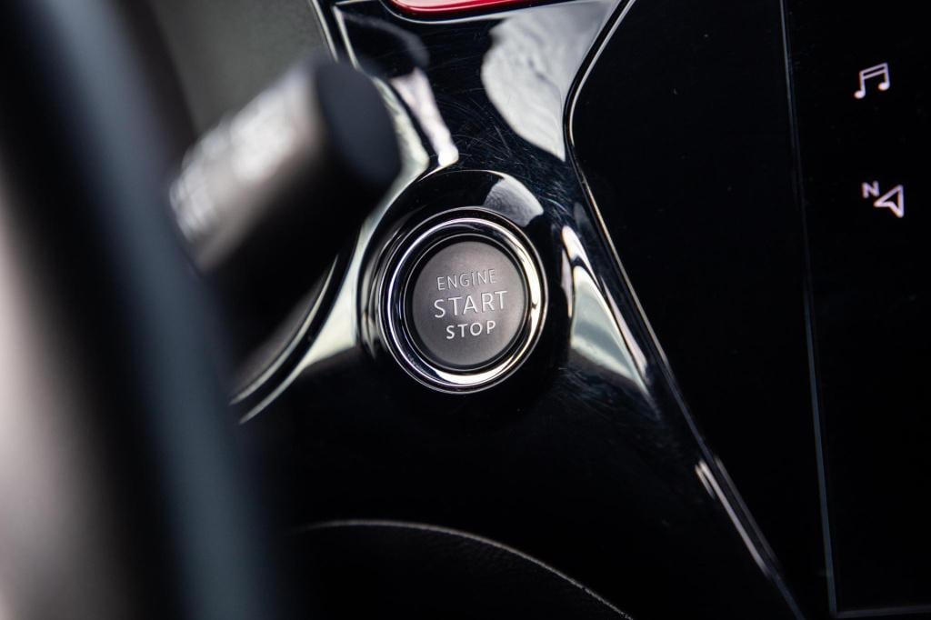 Opel Corsa 1.2 turbo gs black line / apple carplay / automaat / 360 camera 