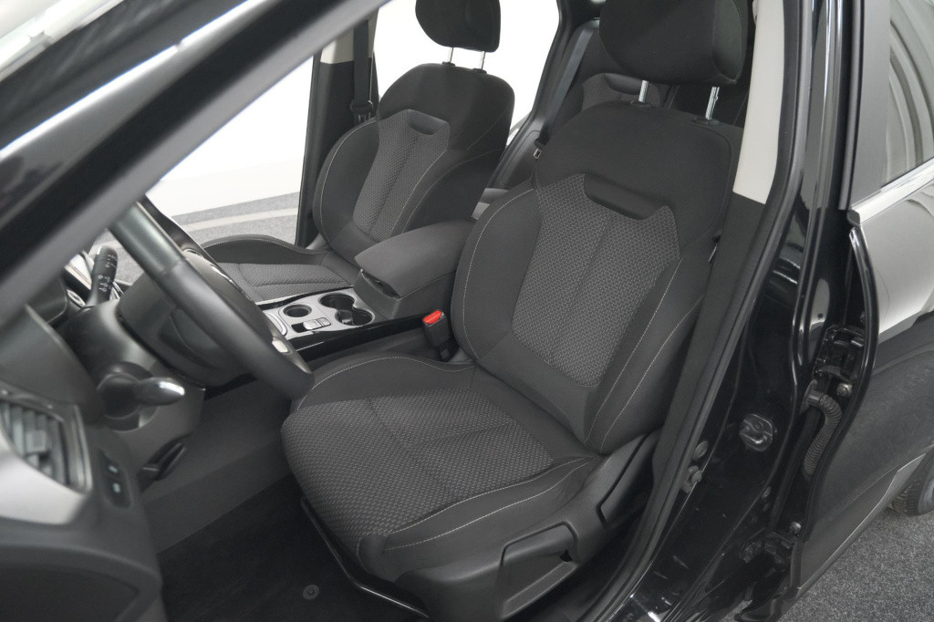 Renault Kadjar tce 130 edc intens | trekhaak | navigatie | parkeersensoren