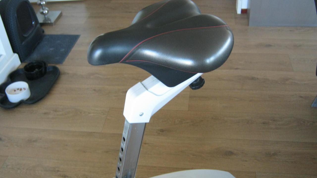 TE KOOP KETTLER HOME TRAINER VOOR 100 EURO